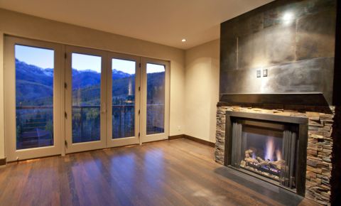 1 bed 2 bath Condo $599,000