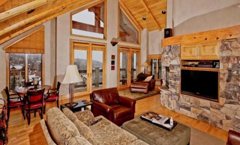 3 bed 4 bath Condo $1,350,000