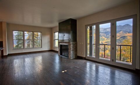 3 bed 3 bath Condo $1,240,000