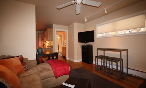 1 bed 1 bath Condo $299,000