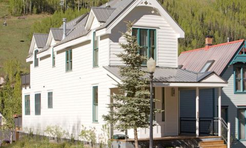 4 bed 4 bath Home $3,200,000