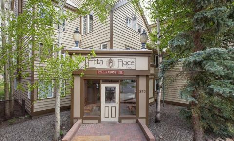 2 bed 2 bath Condo $459,000