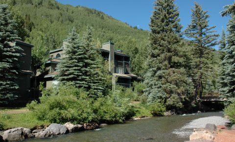 2 bed 2 bath Condo $595,000