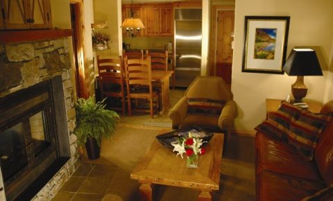 2 bed 2 bath Condo $399,000