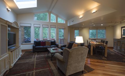 3 bed 4 bath Condo $1,699,000