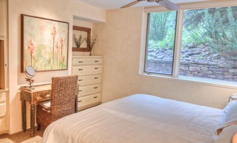 2 bed 2 bath Condo $695,000