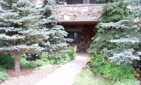 1 bed 1 bath Condo $165,000