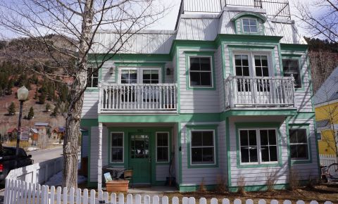 4 bed 4 bath Home $1,450,000