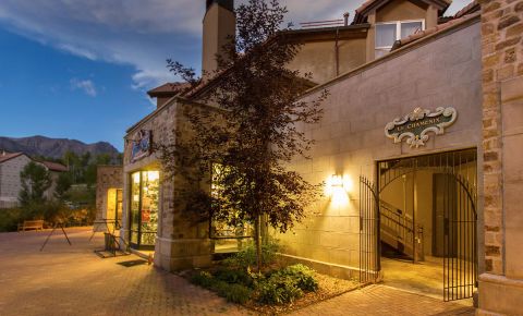 3 bed 2 bath Condo $699,000