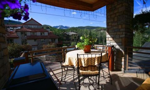 2 bed 2 bath Condo $799,000