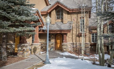 3 bed 4 bath Condo $1,075,000