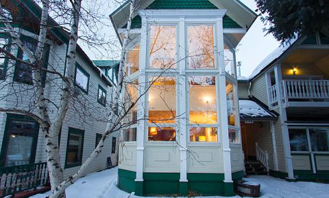 3 bed 3 bath Condo $958,000