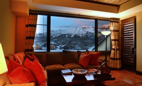 4 bed 5 bath Condo $1,795,000