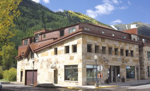 3 bed 4 bath Condo $2,050,000