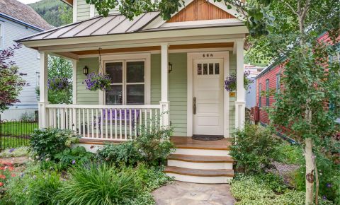 4 bed 5 bath Home $3,700,000