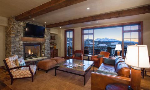 3 bed 4 bath Condo $1,695,000