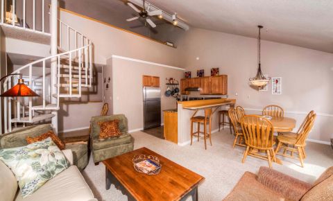 2 bed 2 bath Condo $479,000