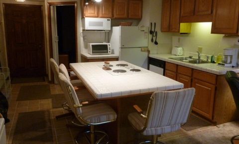 1 bed 2 bath Condo $215,000