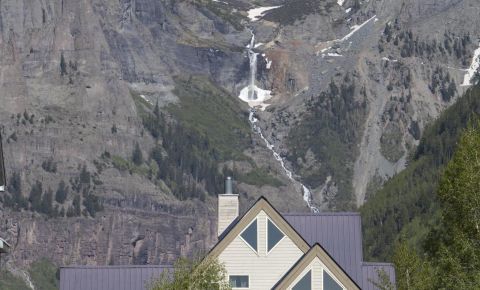 1 bed 1 bath Condo $349,000