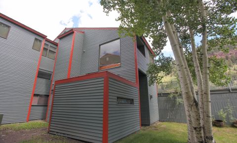 3 bed 3 bath Condo $695,000