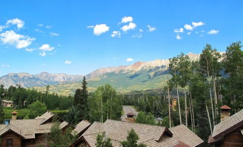 3 bed 4 bath Condo $1,390,000