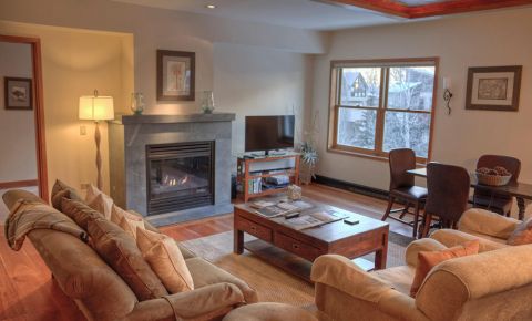 2 bed 2 bath Condo $1,100,000