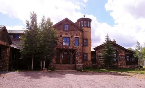 4 bed 5 bath Home $1,600,000