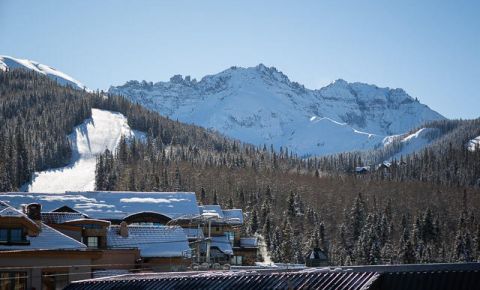 2 bed 3 bath Condo $969,900