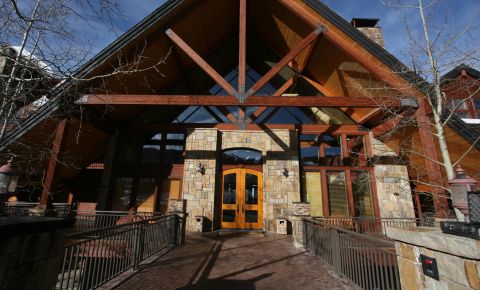 1 bed 1 bath Condo $399,000