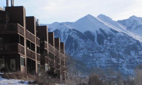 1 bed 1 bath Condo $215,000