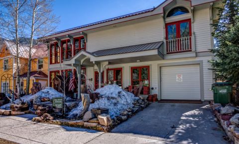 3 bed 4 bath Home $2,100,000