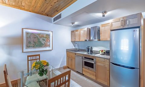 1 bed 2 bath Condo $495,000