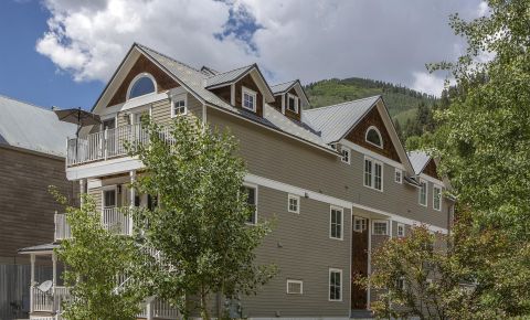 3 bed 3 bath Condo $1,595,000