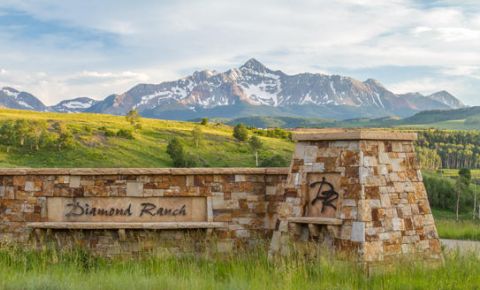 Ranch / Farm $2,400,000