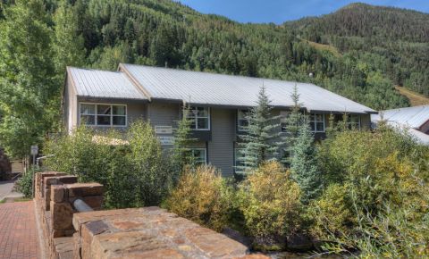 1 bed 1 bath Condo $150,000