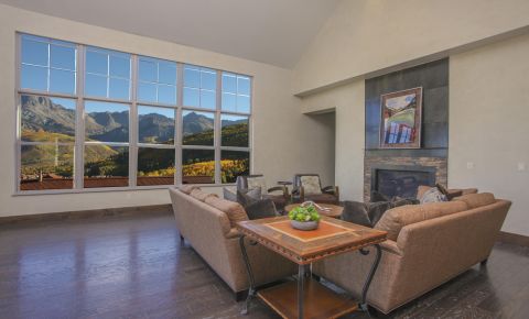 4 bed 5 bath Condo $2,895,000