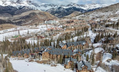 2 bed 2 bath Condo $1,075,000