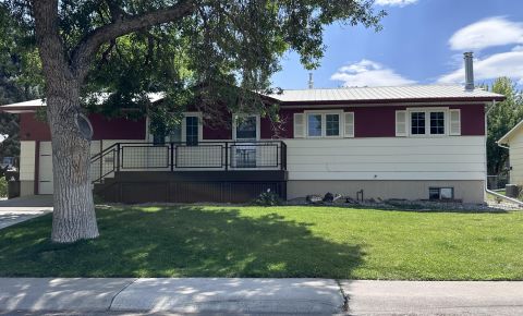 3 bed 3 bath Home $439,000