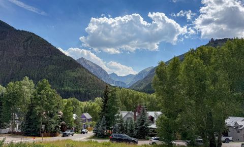 Lot $2,350,000