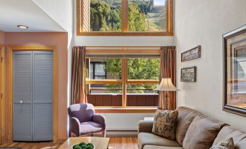 2 bed 2 bath Condo $1,575,000