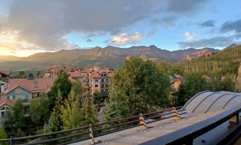1 bed 2 bath Condo $2,399,000