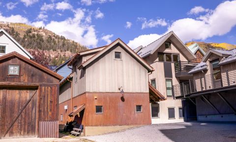 3 bed 3 bath Condo $2,275,000