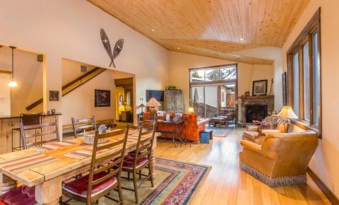 7 bed 5 bath Condo $2,400,000